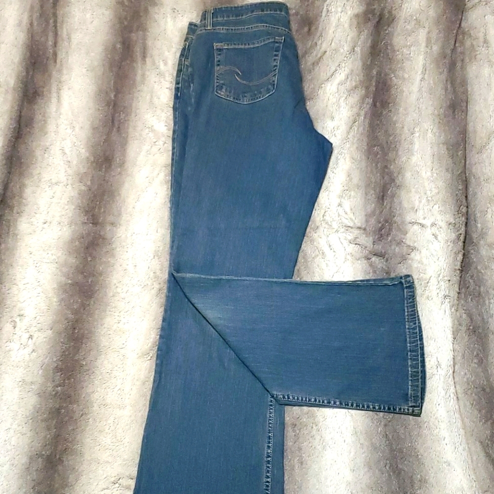 Jean pants